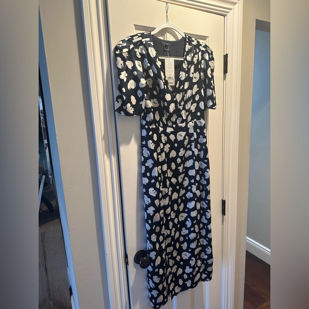 French Connection NWT size small beautiful dress. Navy and white